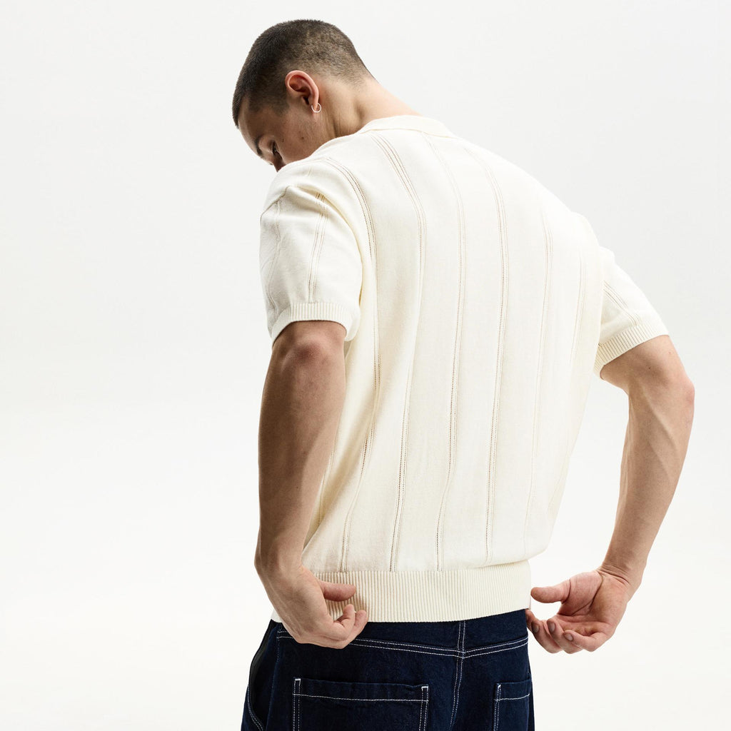 Textured short sleeve polo shirt