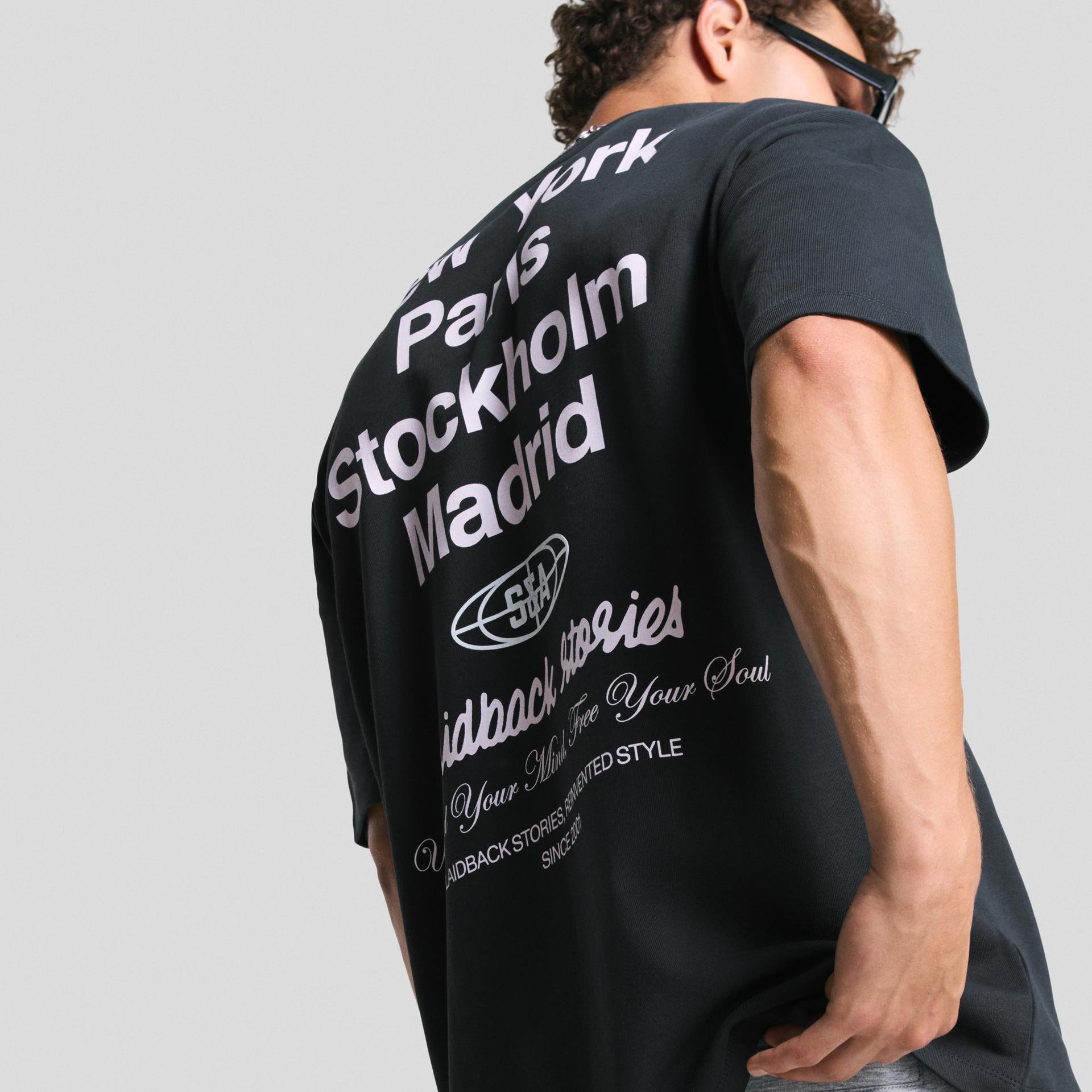 Printed short sleeve plush T-shirt Secondary image